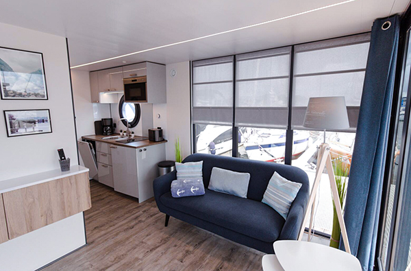 Hausboot mieten mit Sauna für 4 (5 Tage) Hausboot mieten mit Sauna für 4 (5 Tage)