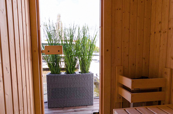 Hausboot mieten mit Sauna für 4 (5 Tage) Hausboot mieten mit Sauna für 4 (5 Tage)