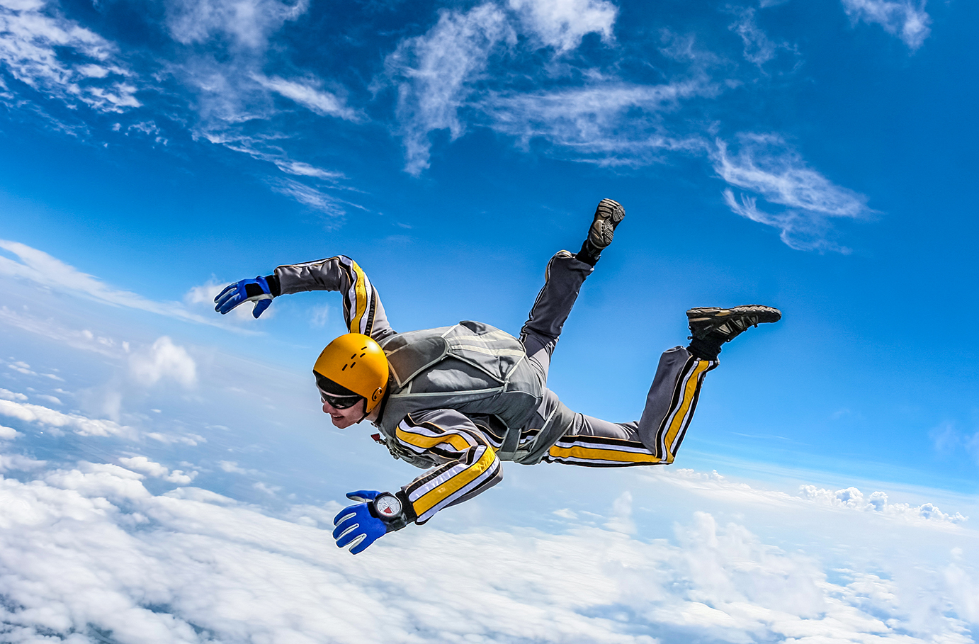 Fallschirmsprung solo in Winsen (Aller)