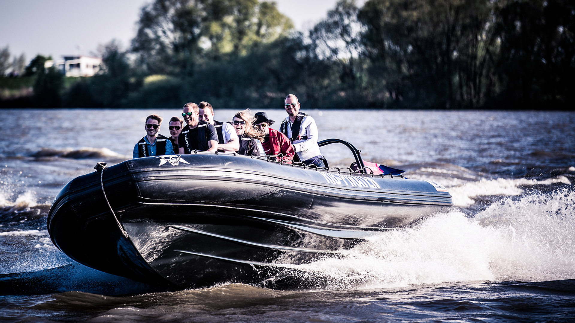 RIB Speedboat fahren in Hamburg (75 Min.)
