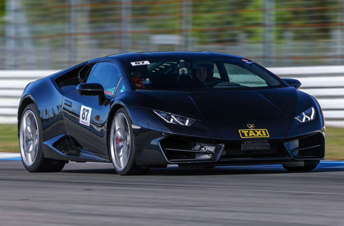 Lamborghini Huracán LP 610-4 Renntaxi in Schönwald
