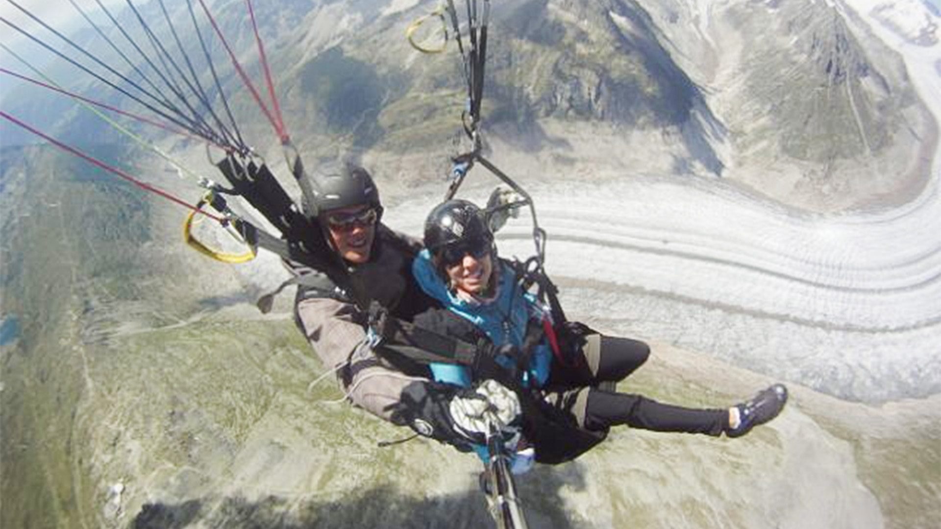 Gleitschirm-Tandemflug Fiesch (15 Min.)