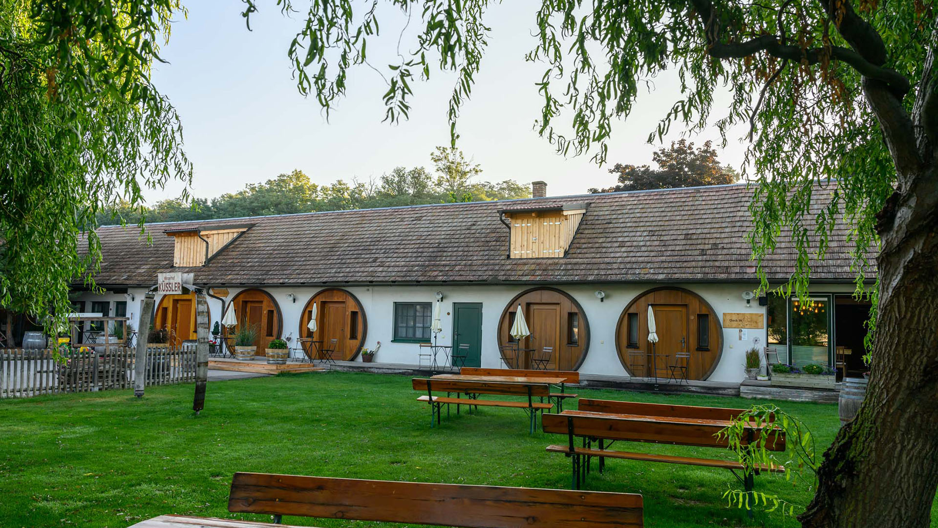 Kurzurlaub im Weinfass für 4 Grub an der March (2 Nächte)