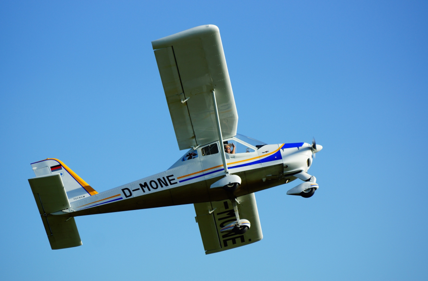 Höhenflug im Ultraleichtflugzeug Höhenflug im Ultraleichtflugzeug