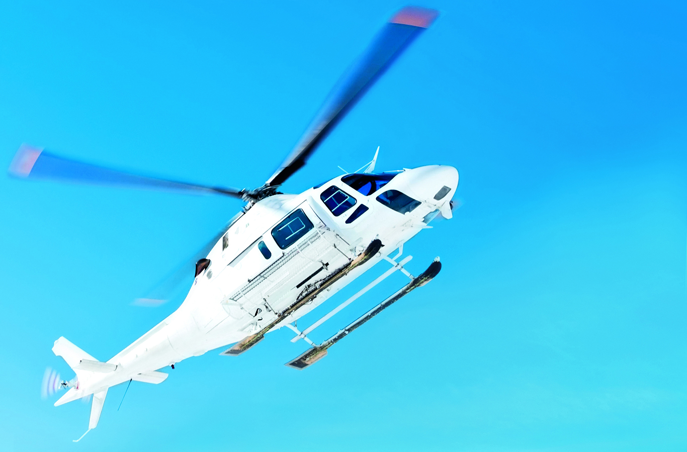 Hubschrauber fliegen für Beginner (20 Min.) - Abgehoben und durchgedreht... in Herzogenaurach,Wallerfangen,Rothenburg ob der Tauber,Lauterbach (Hesse und weitere Orte!