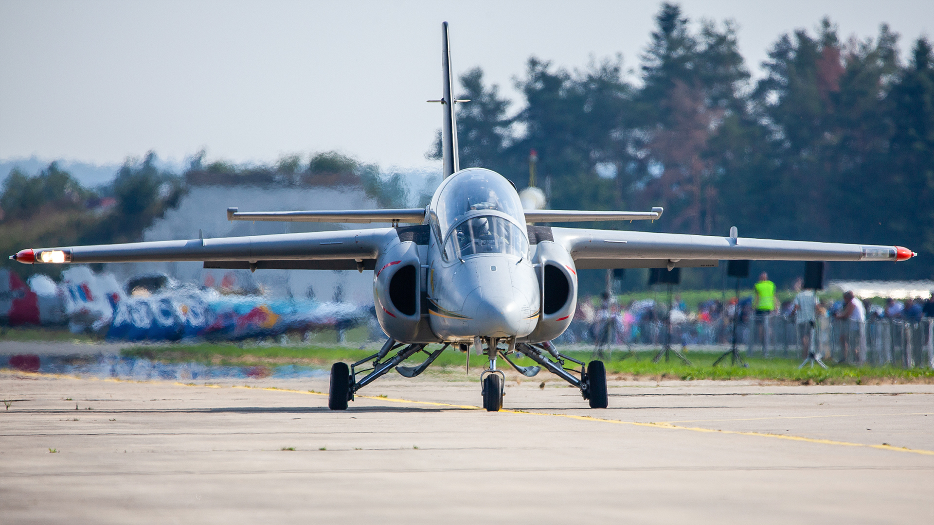 Jet Fliegen S.211 München – Jet-Abenteuer in München: Dein Flug ins Limit Jet Fliegen S.211 München – Jet-Abenteuer in München: Dein Flug ins Limit