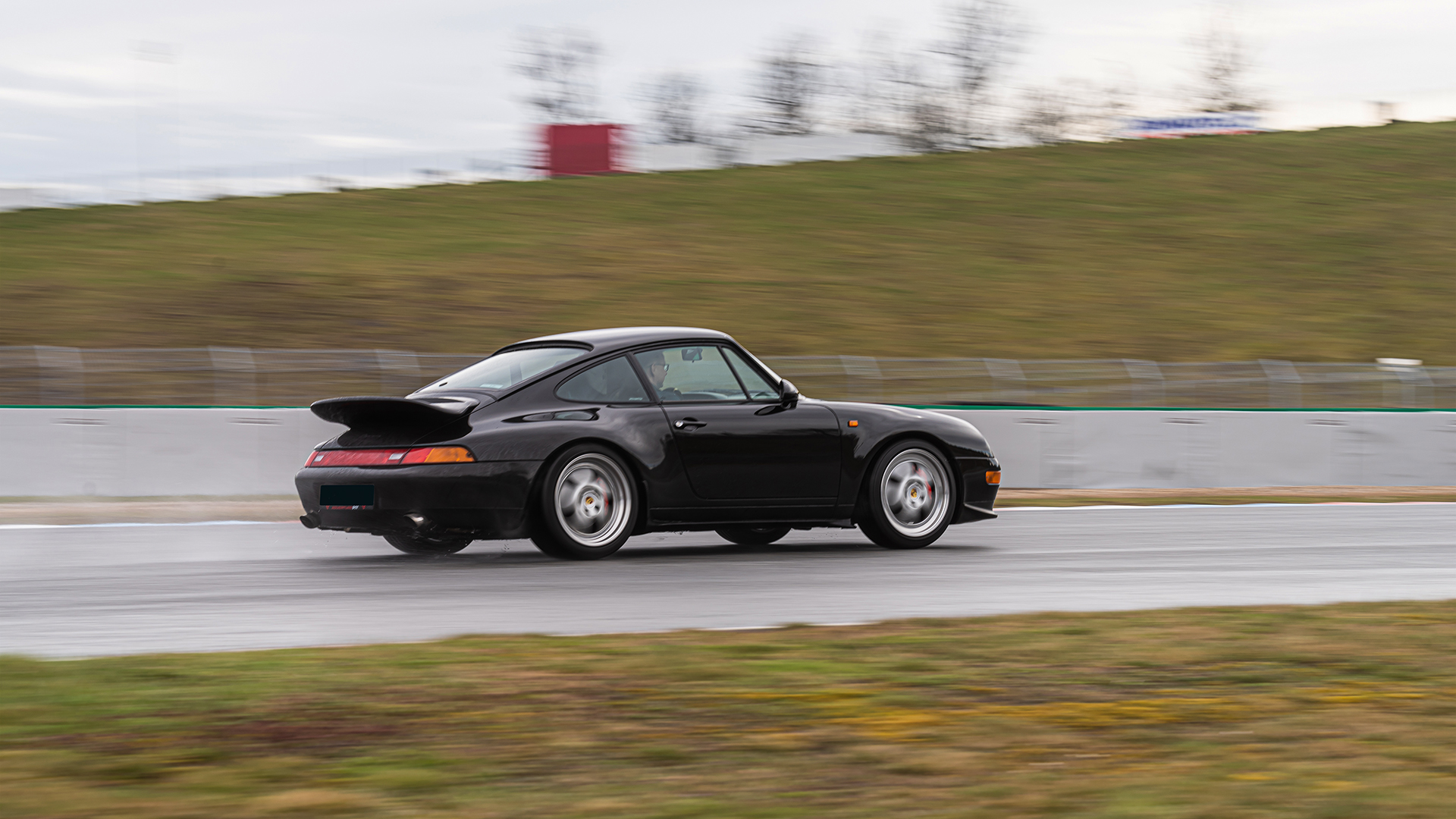 Rennstreckentraining (Porsche 911 1995) – Porsche-Power pur: Werde Rennfahrer für einen Tag! Rennstreckentraining (Porsche 911 1995) – Porsche-Power pur: Werde Rennfahrer für einen Tag!