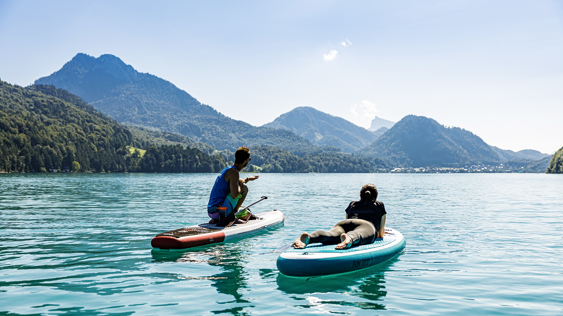 SUP Privatstunde für 2 Attersee - SUP-Action am Mondsee: Dein Wasserabenteuer wartet! in Attersee am Attersee SUP Privatstunde für 2 Attersee - SUP-Action am Mondsee: Dein Wasserabenteuer wartet! in Attersee am Attersee