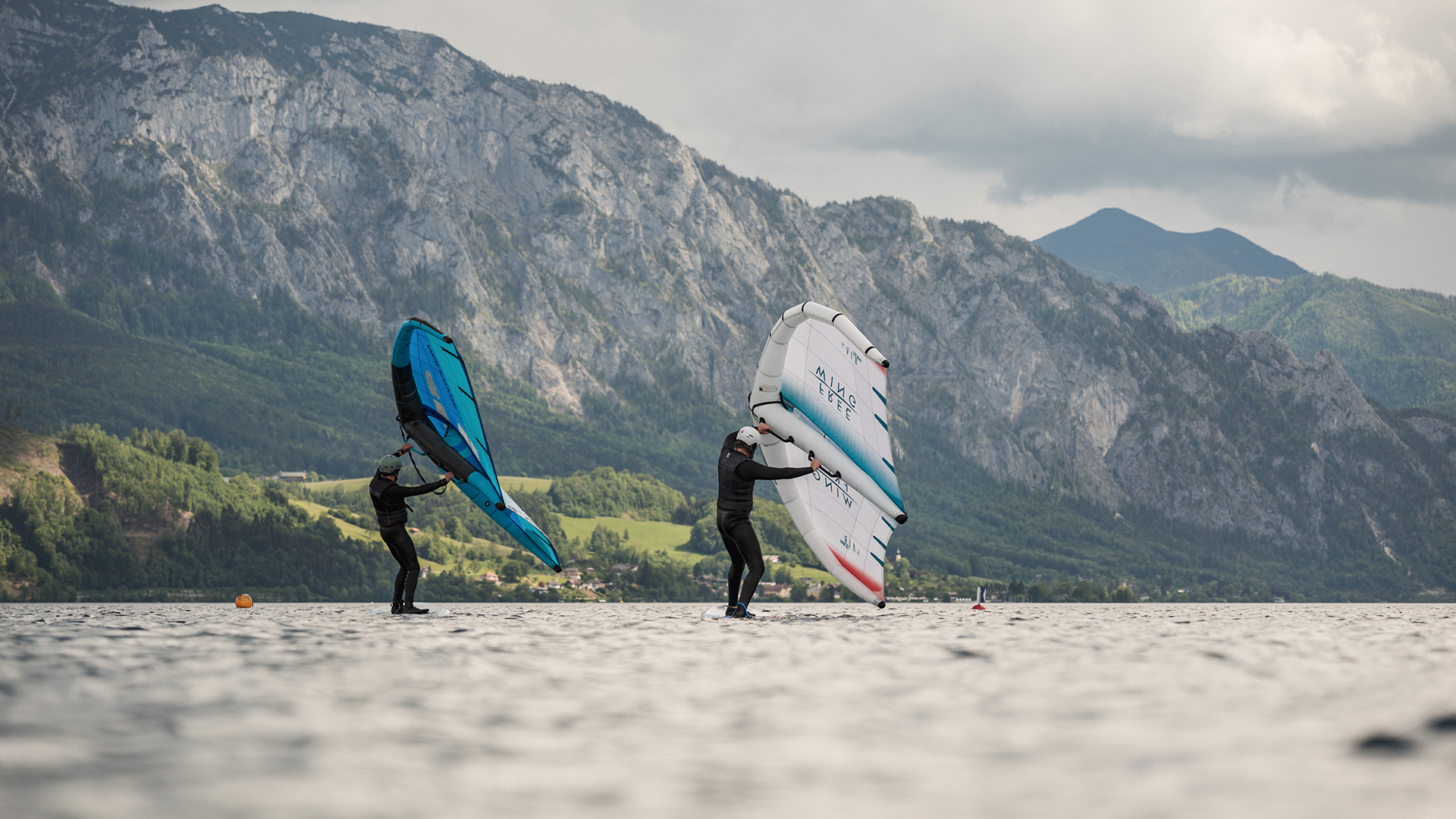 Wingsurf Kurs Innerschwand am Mondsee – Wingsurfen am Mondsee: Action trifft Naturerlebnis! Wingsurf Kurs Innerschwand am Mondsee – Wingsurfen am Mondsee: Action trifft Naturerlebnis!