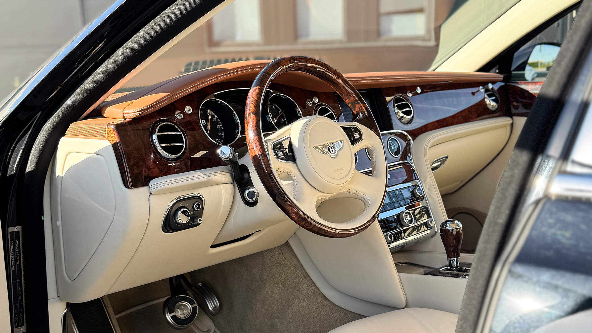 Bentley Mulsanne mieten (12 Std.) in Lippstadt