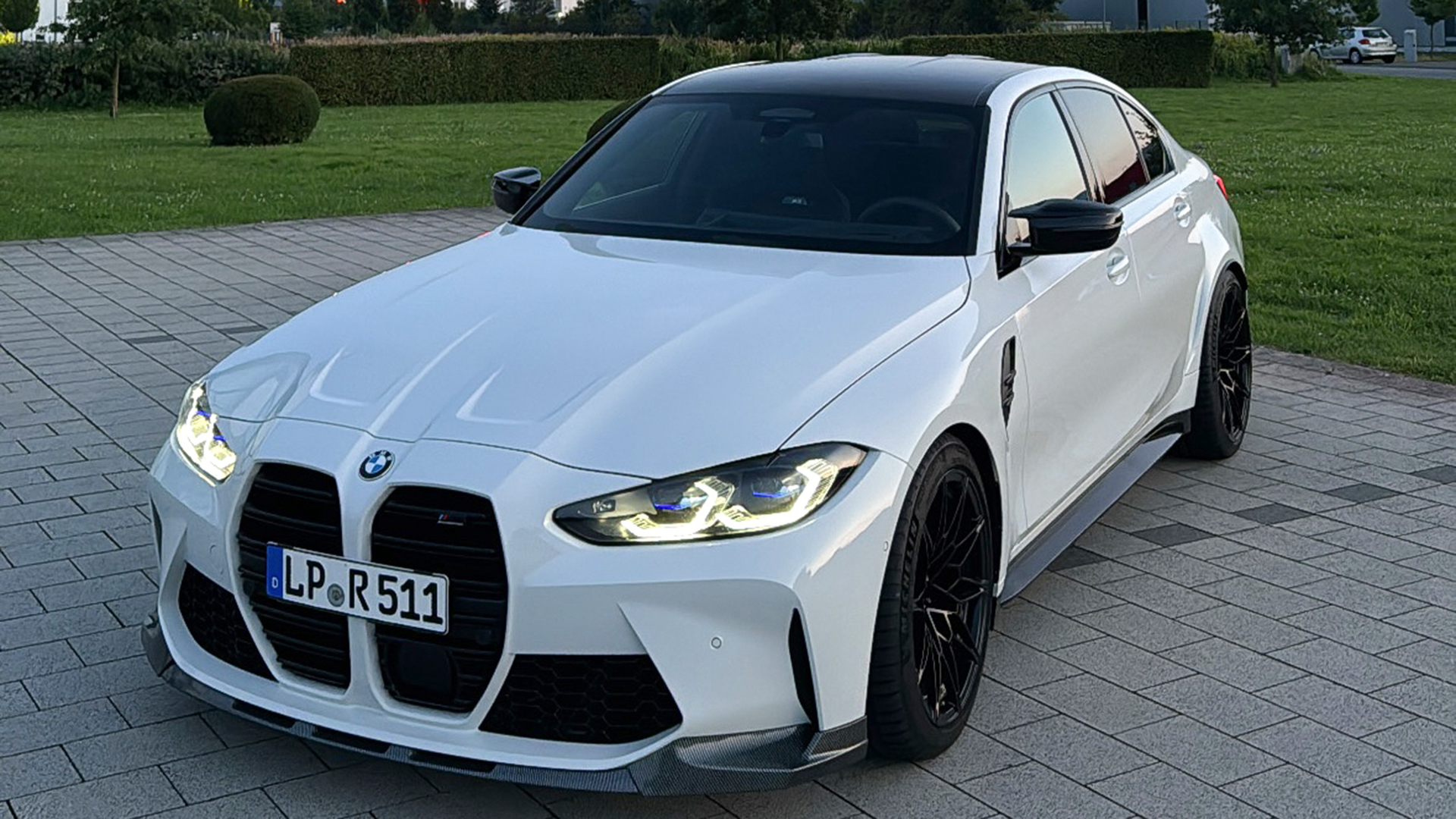 BMW M3 Competition mieten (12 Std.) in Lippstadt