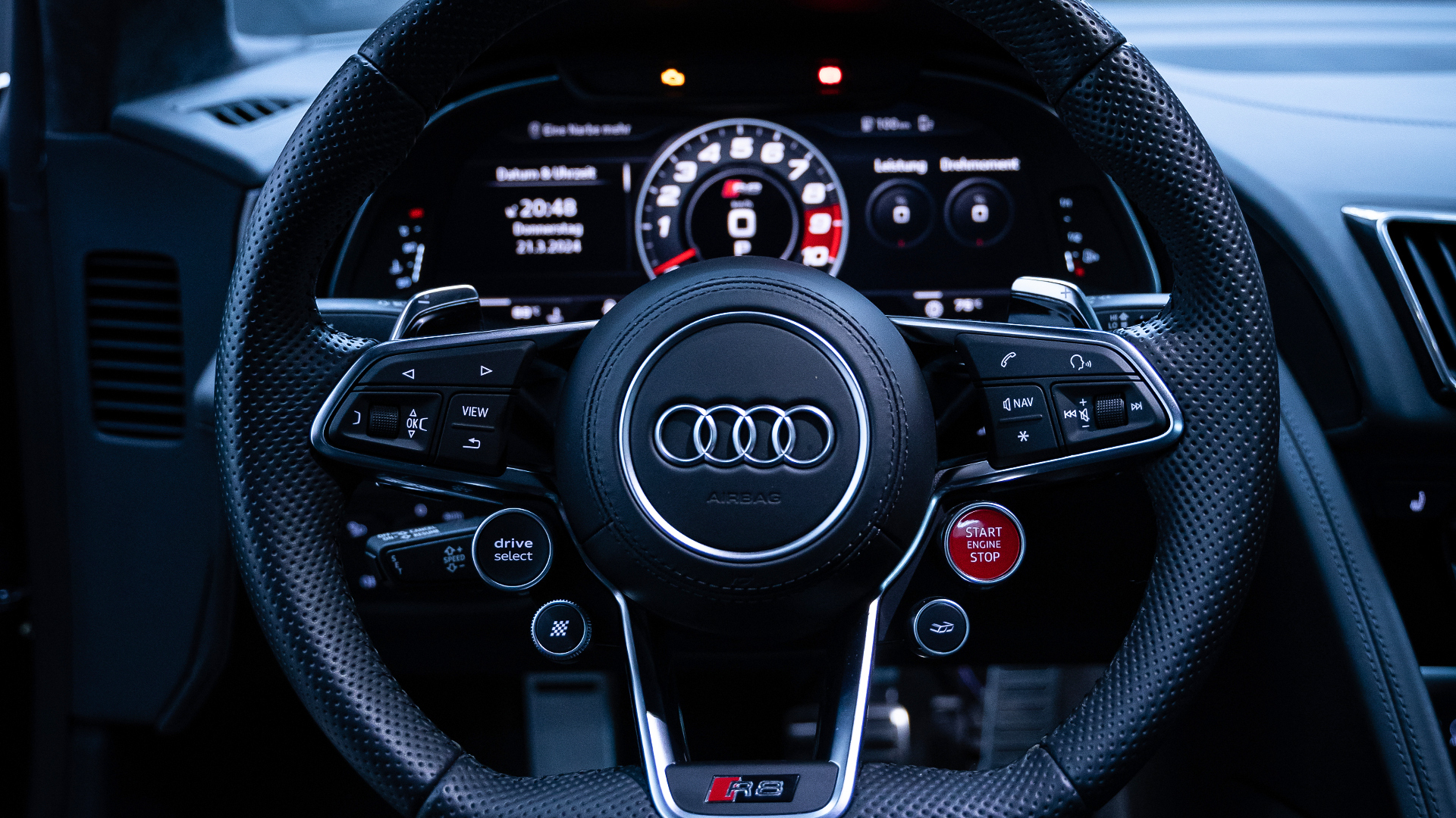 Audi R8 V10 mieten (Wochenende) in Lippstadt