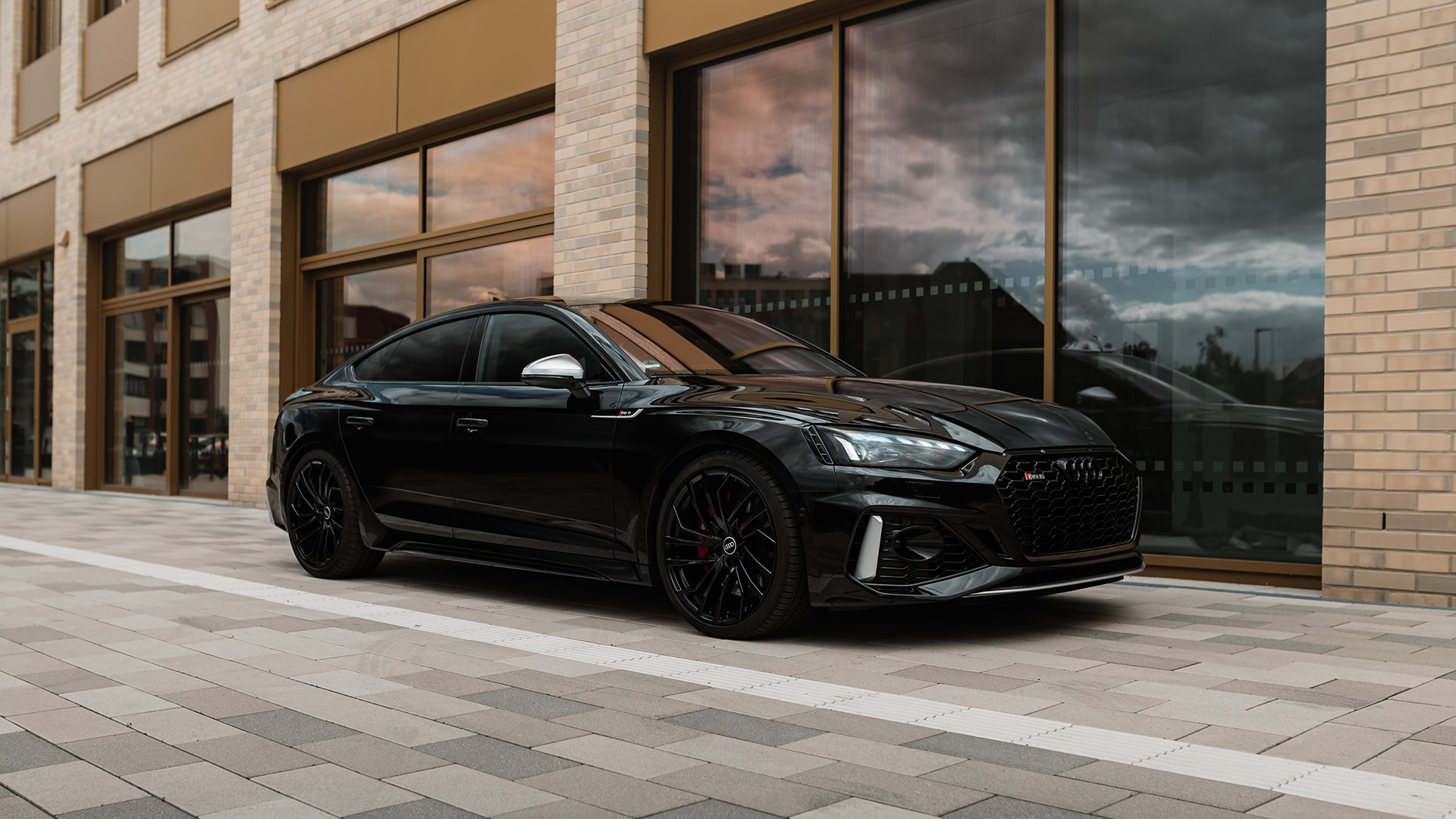 Audi RS5 mieten Neustadt am Rübenberge (Wochenendmiete) – Adrenalinkick pur: Audi RS5 in Neustadt erleben! in Neutadt am Rübenberge