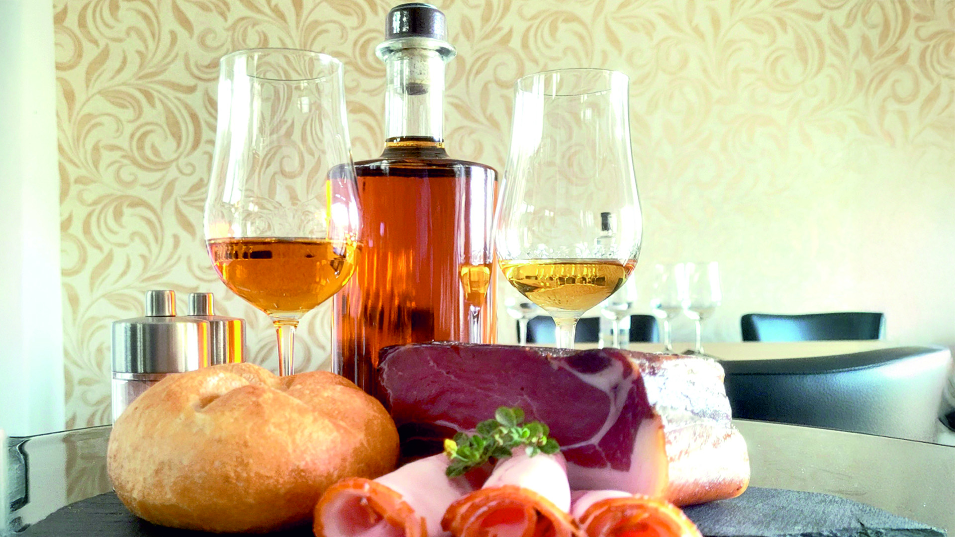 Whiskey und Speck Tasting Alberndorf in der Riedmark Whiskey und Speck Tasting Alberndorf in der Riedmark