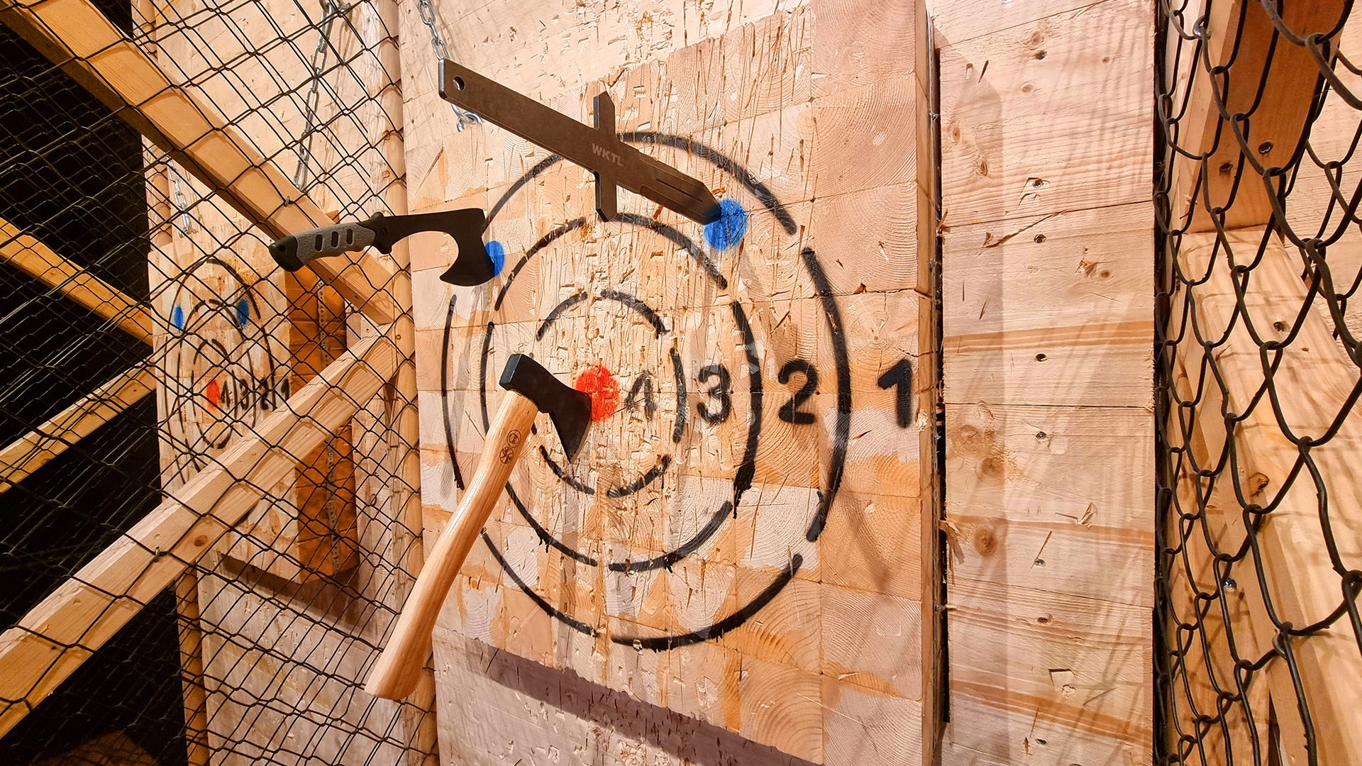 Axtwerfen Hamburg (2 Std.) – Axtwerfen in Hamburg: Action trifft Präzision! Axtwerfen Hamburg (2 Std.) – Axtwerfen in Hamburg: Action trifft Präzision!