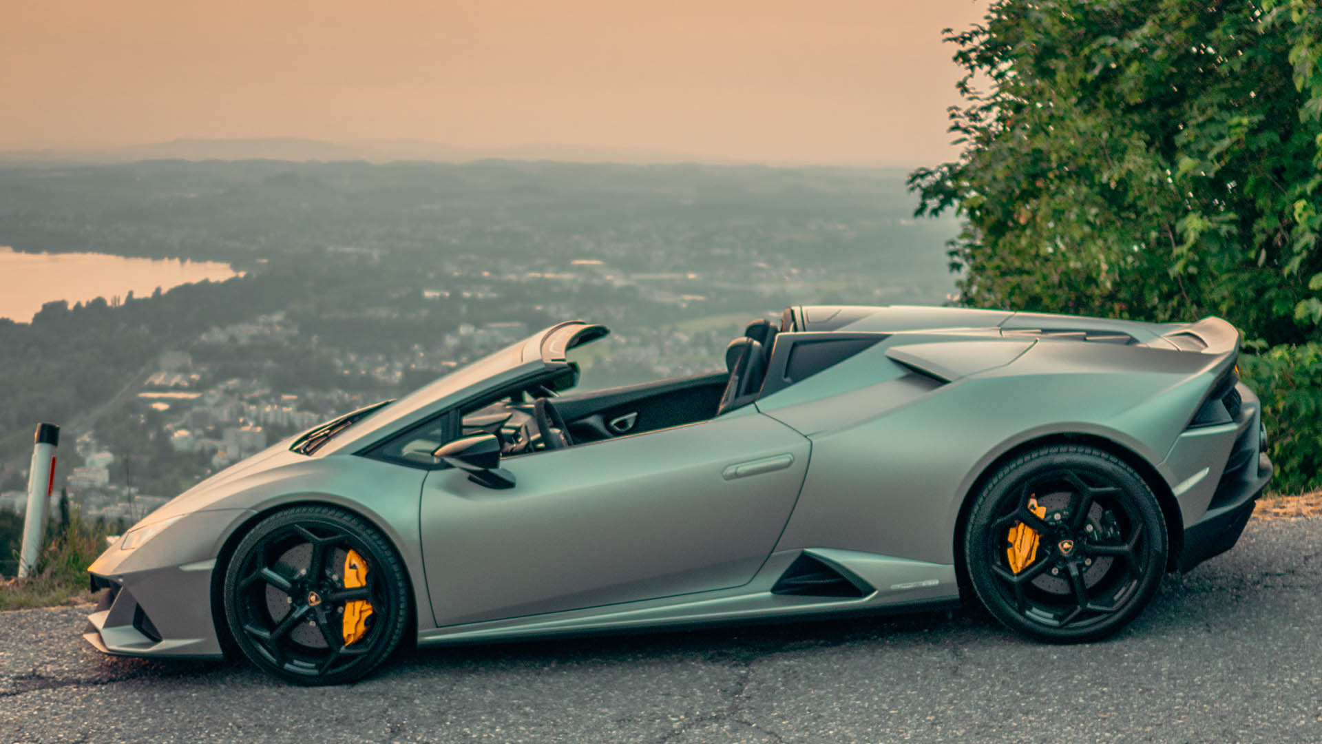 Lamborghini Huracan Evo Spyder fahren Widnau (3 Std.) Lamborghini Huracan Evo Spyder fahren Widnau (3 Std.)