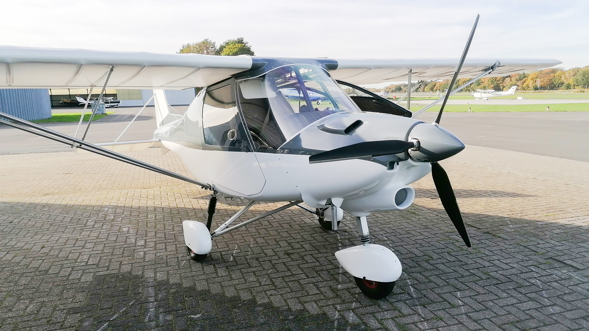 Rundflug im Ultraleichtflugzeug Bottrop - Freiheit pur überm Ruhrgebiet