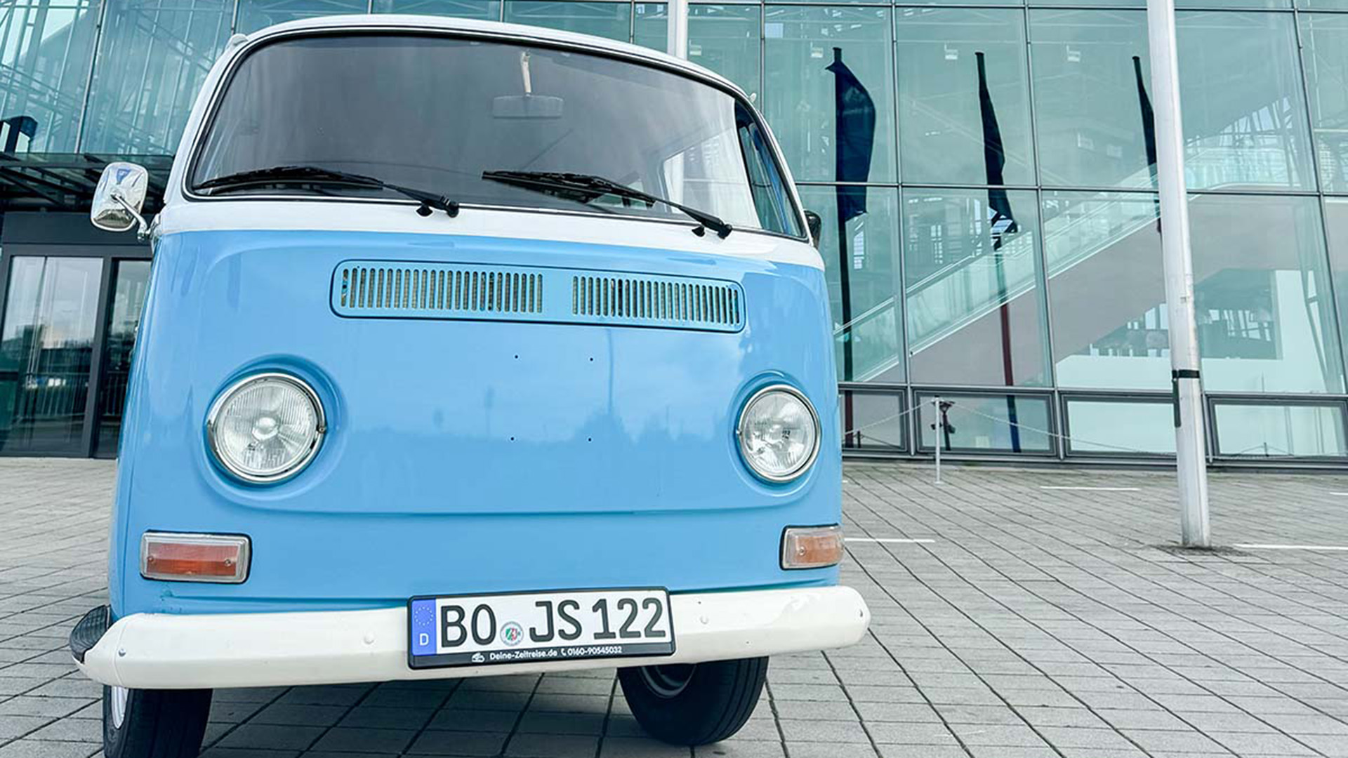 Schalke Tour im VW Bulli Gelsenkirchen – Jetzt erleben!