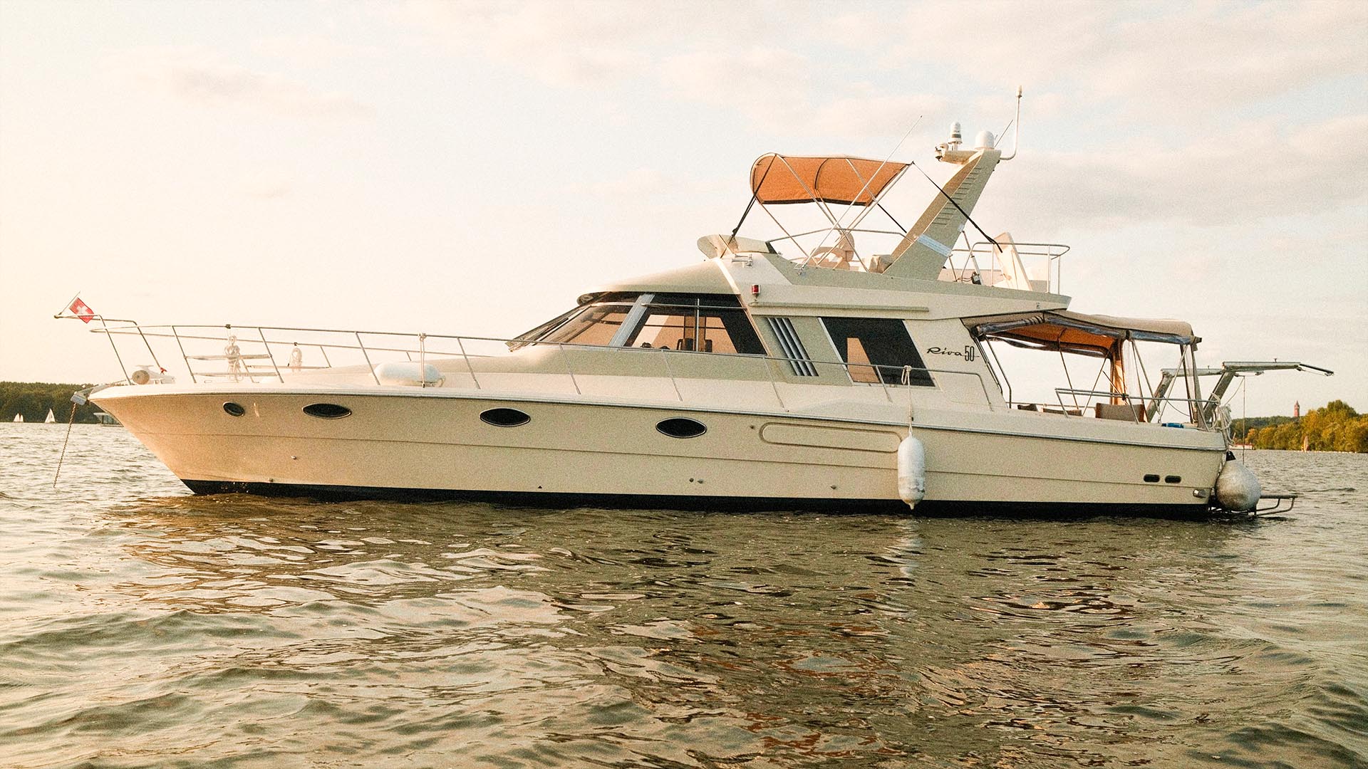 Yachttour mit Käsefondue Berlin für 4