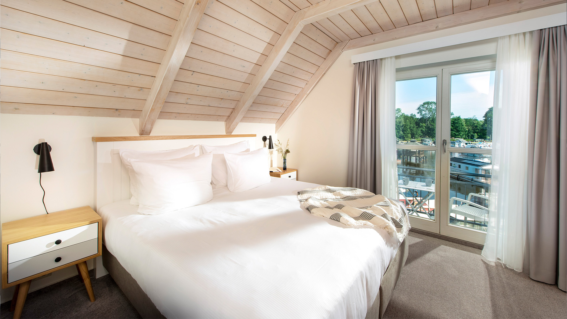 3 Tag(e) Familienurlaub Rheinsberg-Kleinzerlang für 4 (2 Nächte) inkl. Halbpension 3 Tag(e) Familienurlaub Rheinsberg-Kleinzerlang für 4 (2 Nächte) inkl. Halbpension