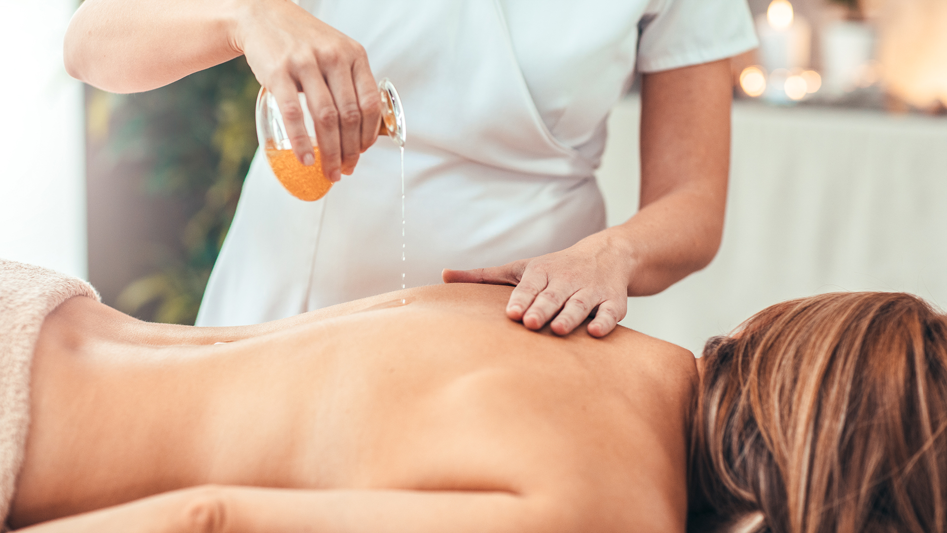 Aromaölmassage Gießen – Duftende Auszeit: Entspannung pur in Gießen