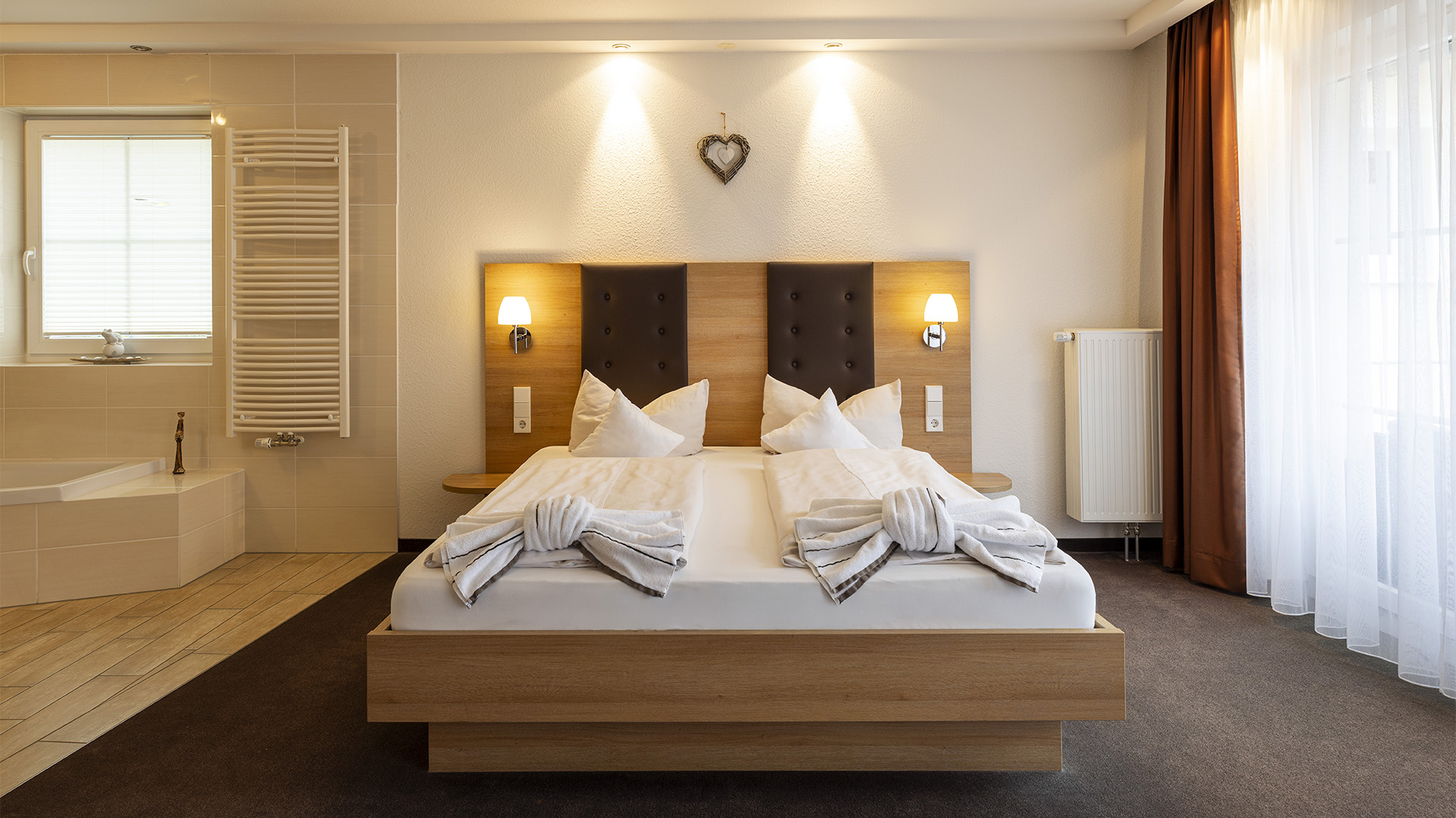 Romantikurlaub im Schwarzwald (Berneck) für 2 (1 Nacht) in Altensteig Romantikurlaub im Schwarzwald (Berneck) für 2 (1 Nacht) in Altensteig