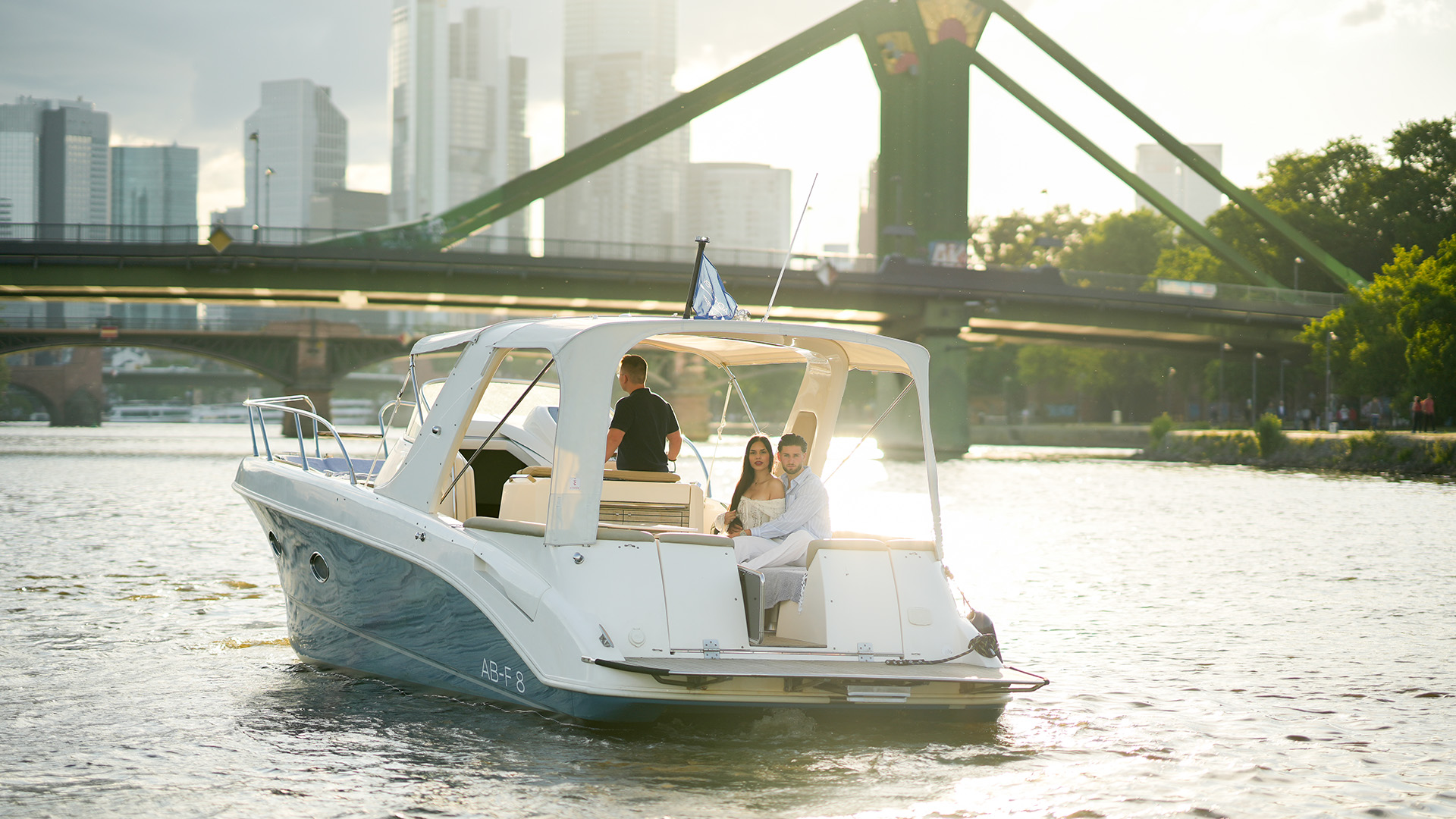 Bootsfahrt Frankfurt am Main für 2 Bootsfahrt Frankfurt am Main für 2