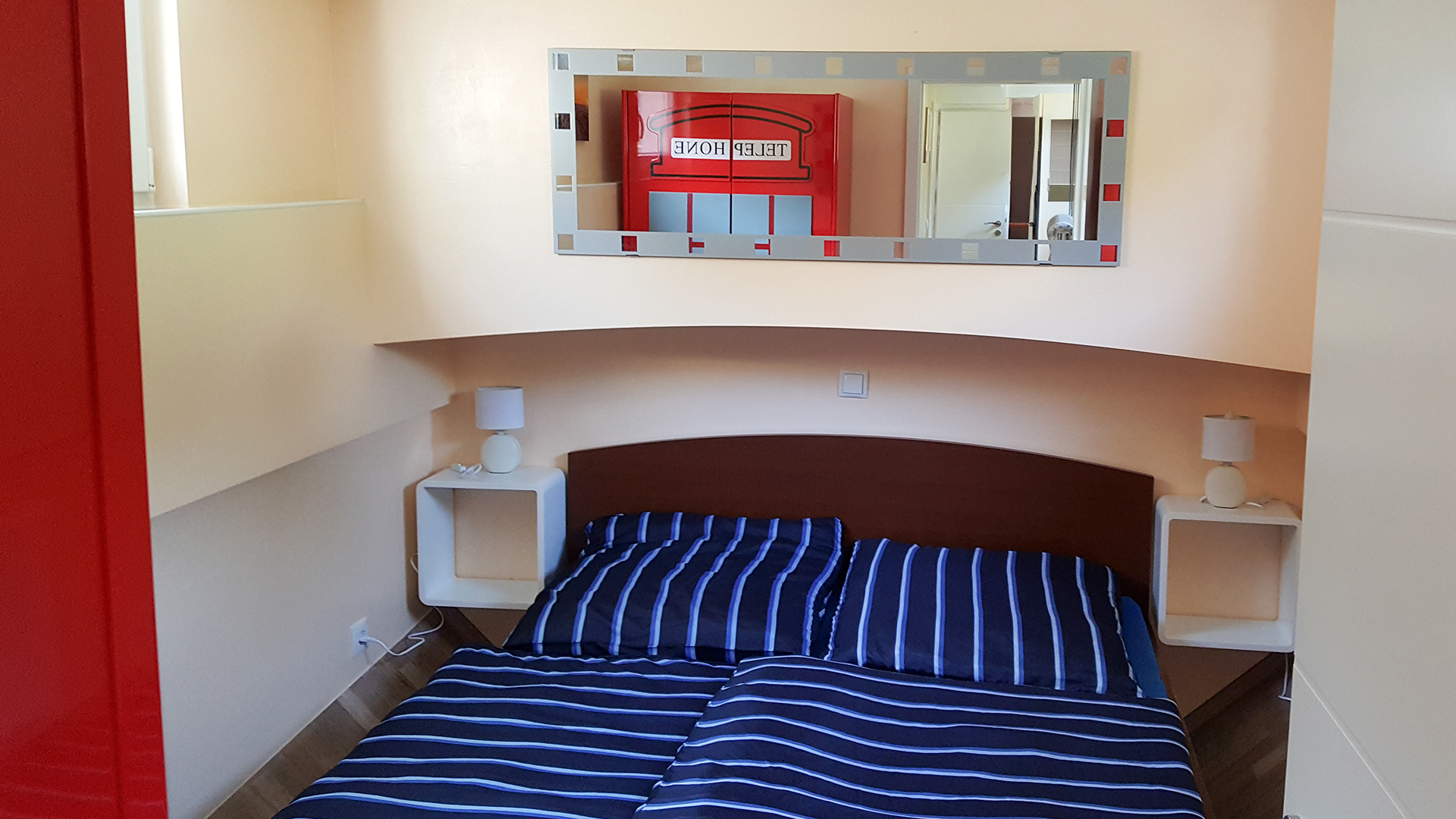 Hausboot Lorenzo auf dem Rhein für 4 (4 Nächte) in Bornheim-Hersel