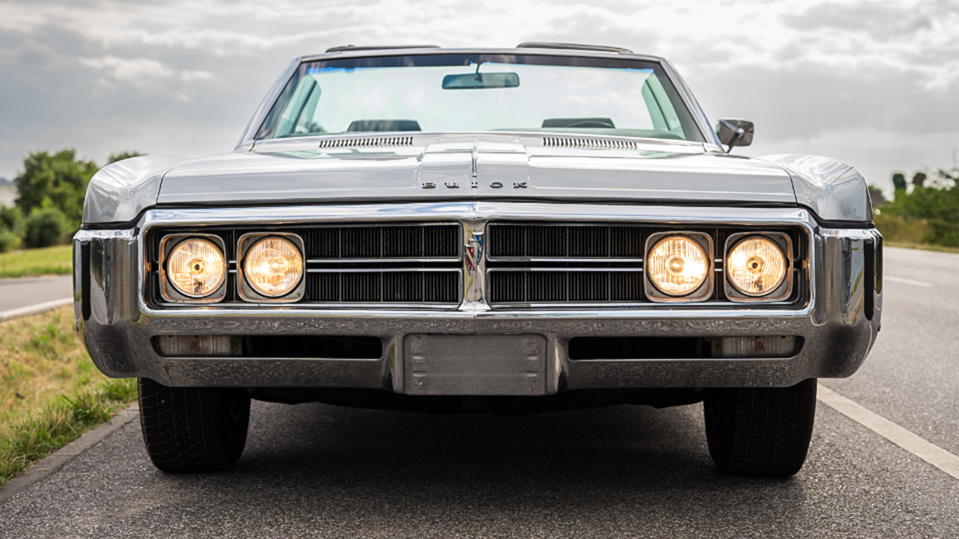 Oldtimer Erlebnisfahrt mit Chauffeur Hamburg