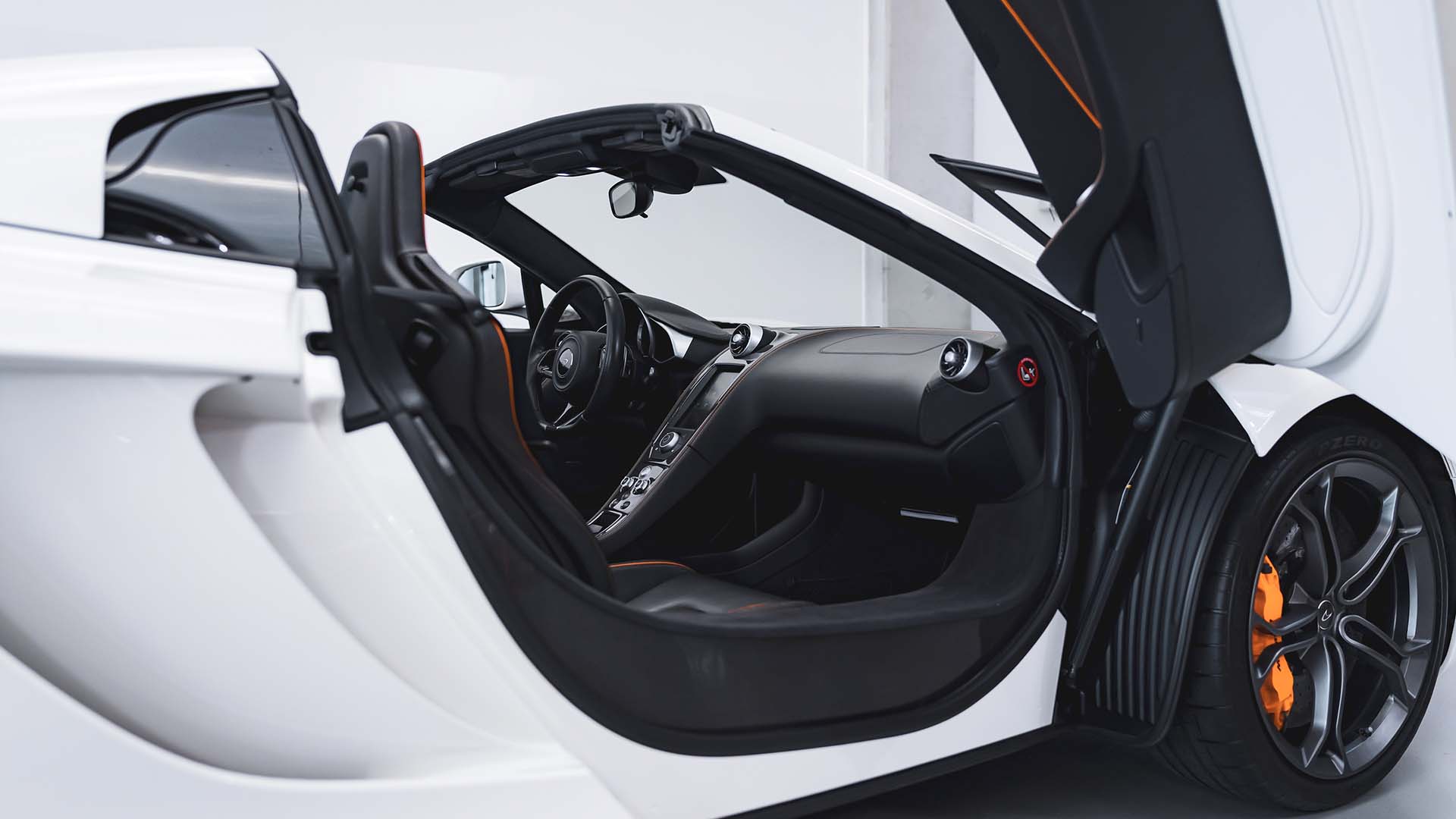 McLaren MP4 12 C Spider mieten Weil der Stadt (8 Std.) – Jetzt erleben!