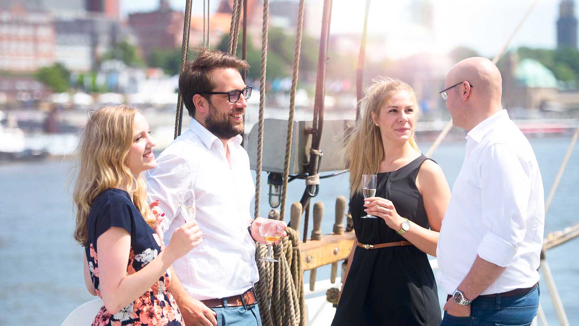 Barbecue unter Segeln Hamburg Elbe