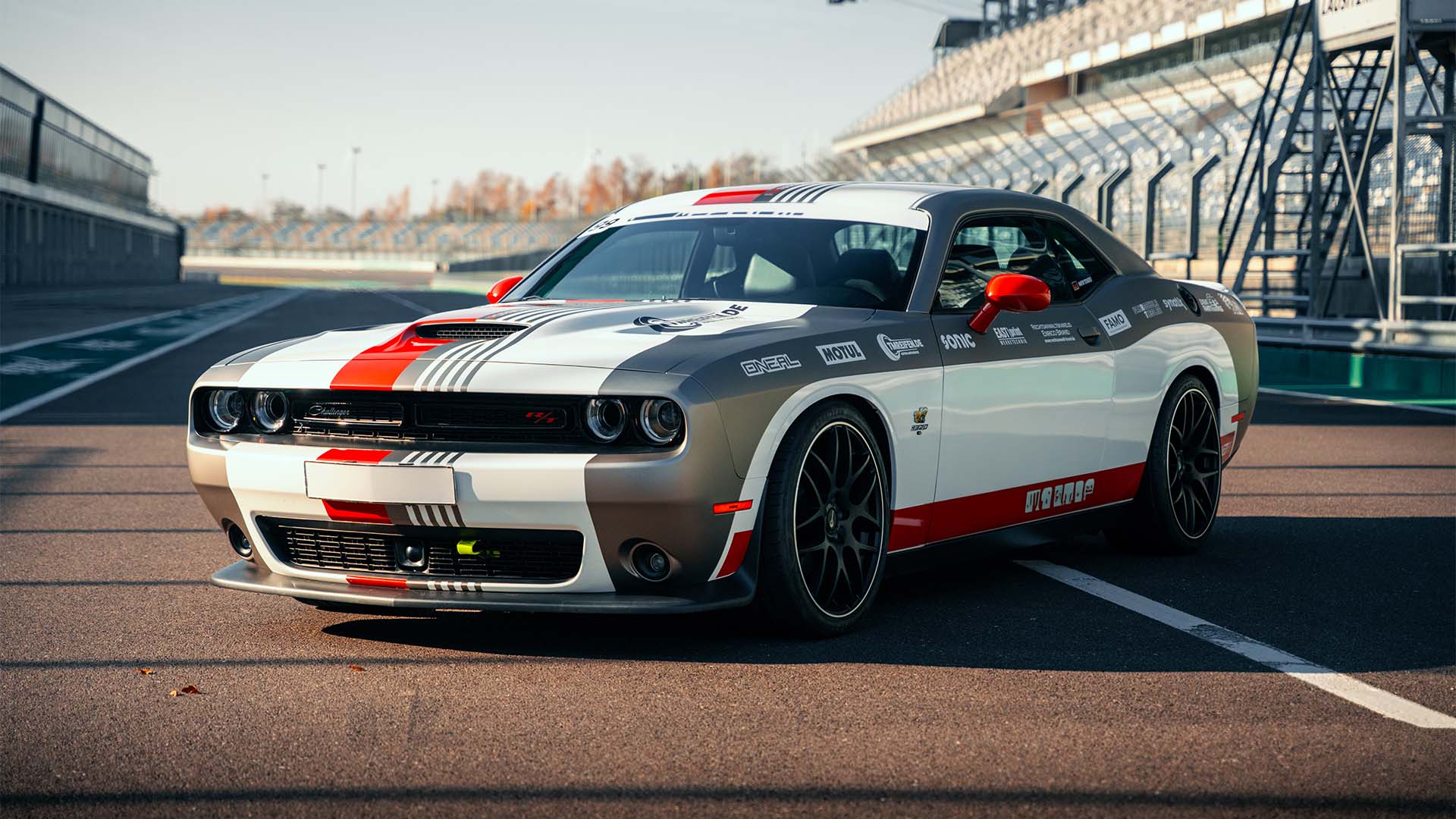 Dodge Challenger Renntaxi Schönwald
