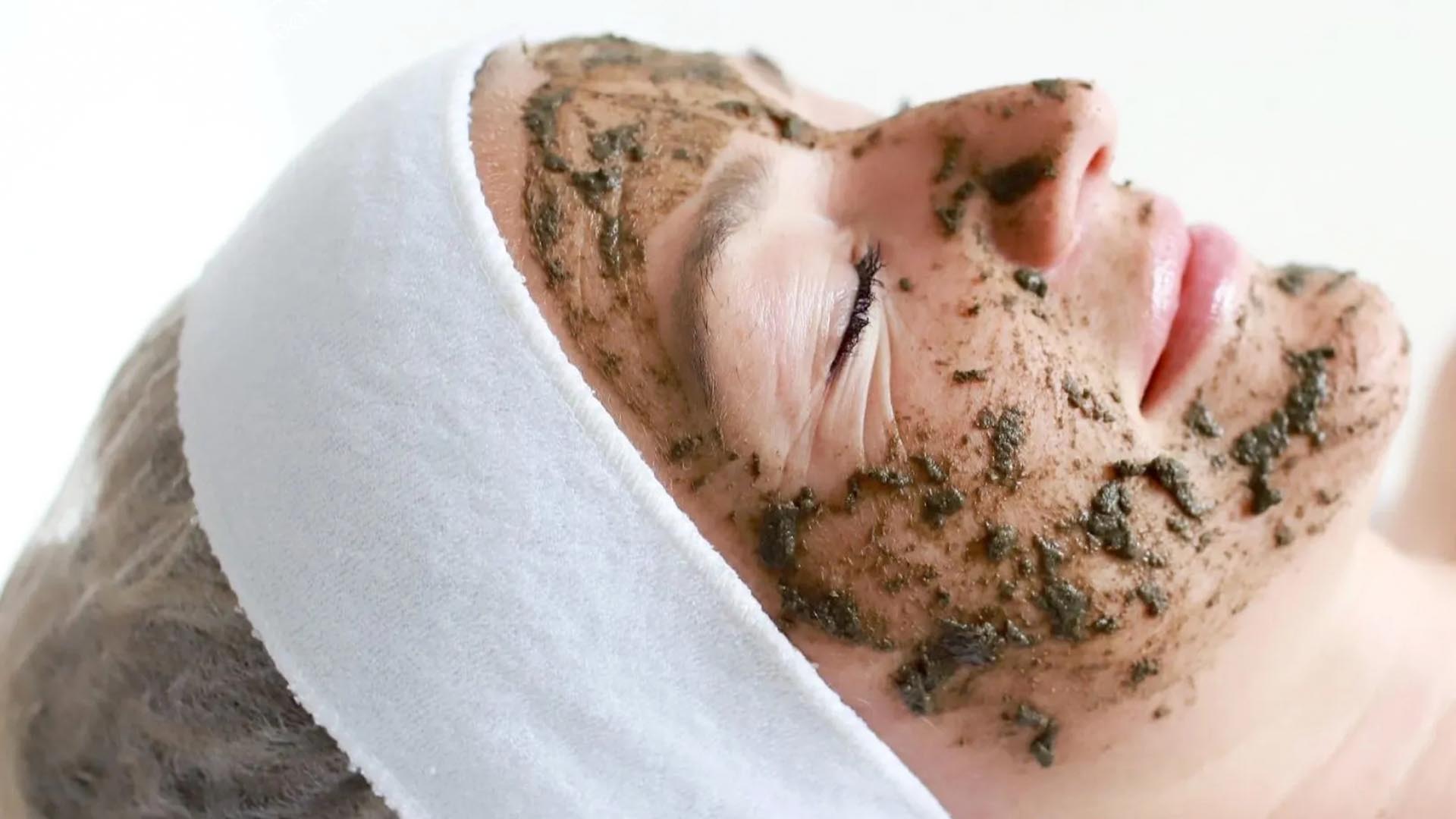 Algenpeeling mit japanischer Gesichtsmassage München – Jetzt erleben!