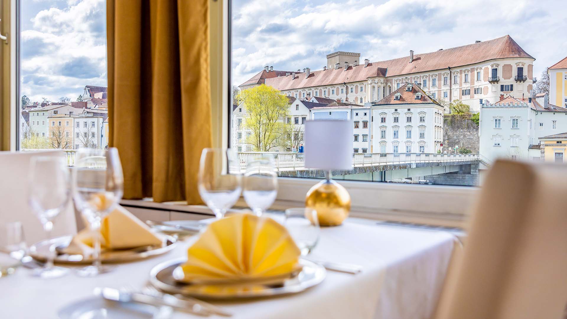Candle-Light-Dinner Deluxe für 2 Steyr