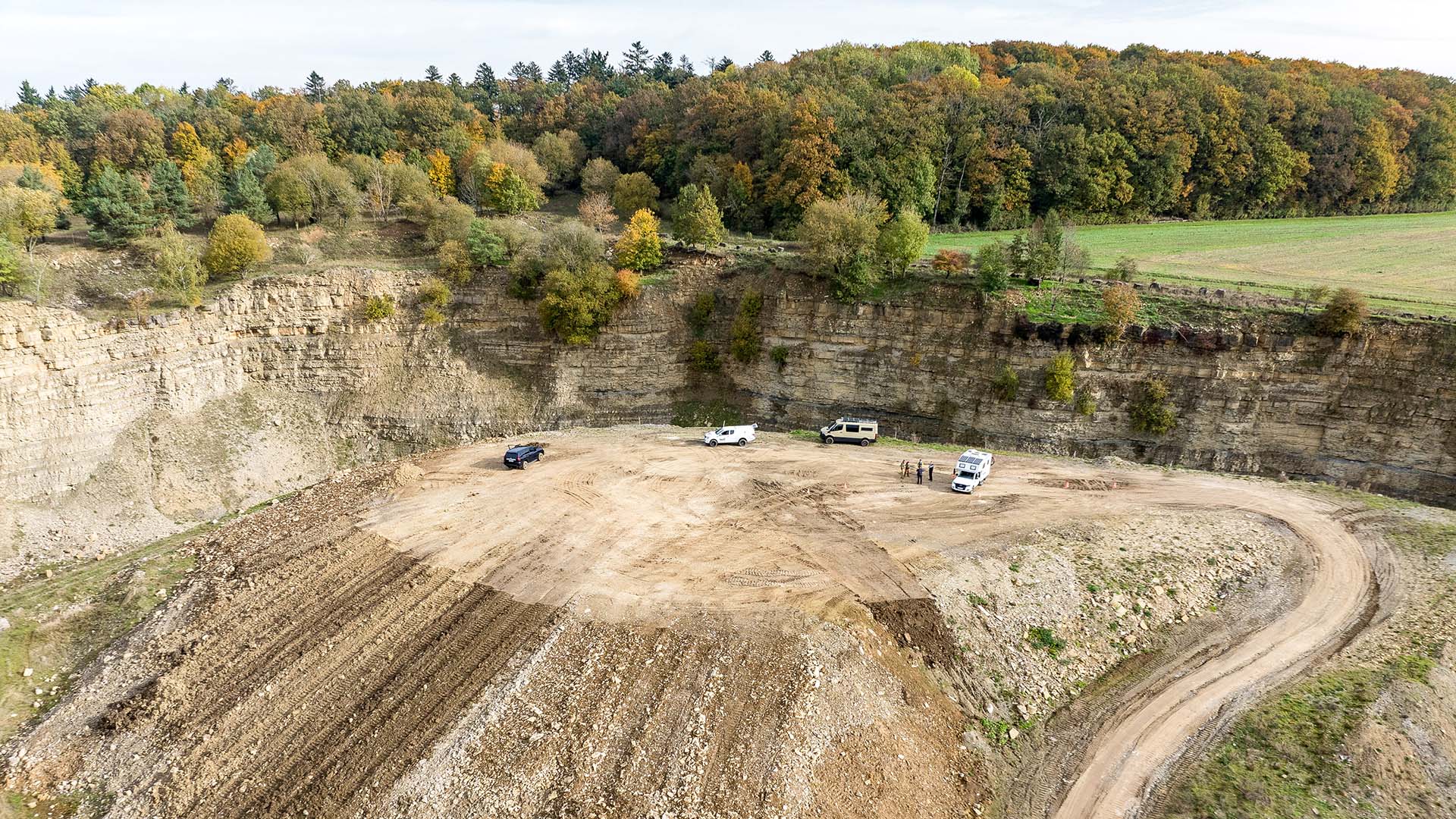 Offroad 4x4 Schnuppertraining Künzelsau (Leihfahrzeug) Offroad 4x4 Schnuppertraining Künzelsau (Leihfahrzeug)