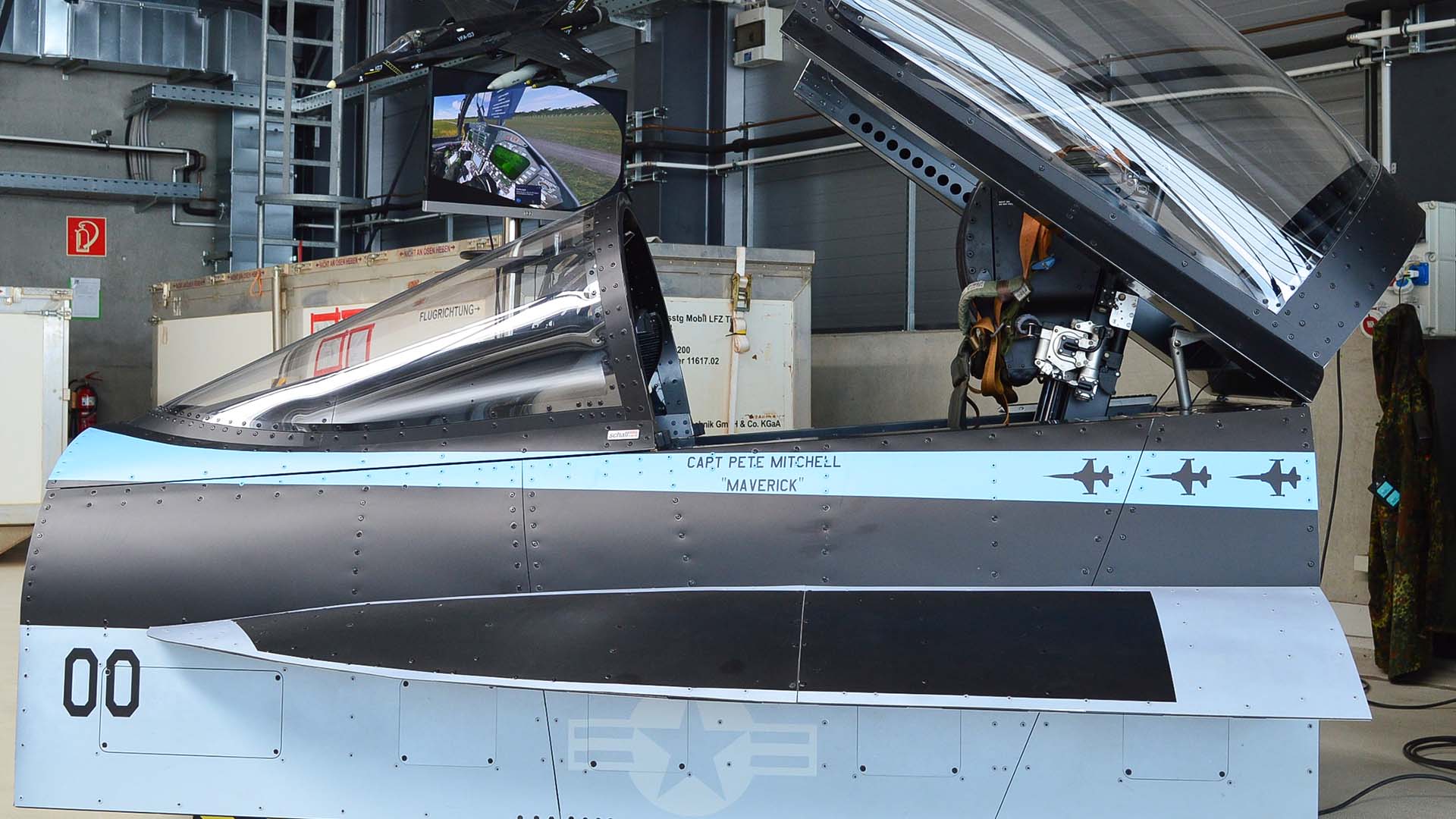Kampfjet Simulator F18 Hornet (60min) Maverick for a Day Hamburg