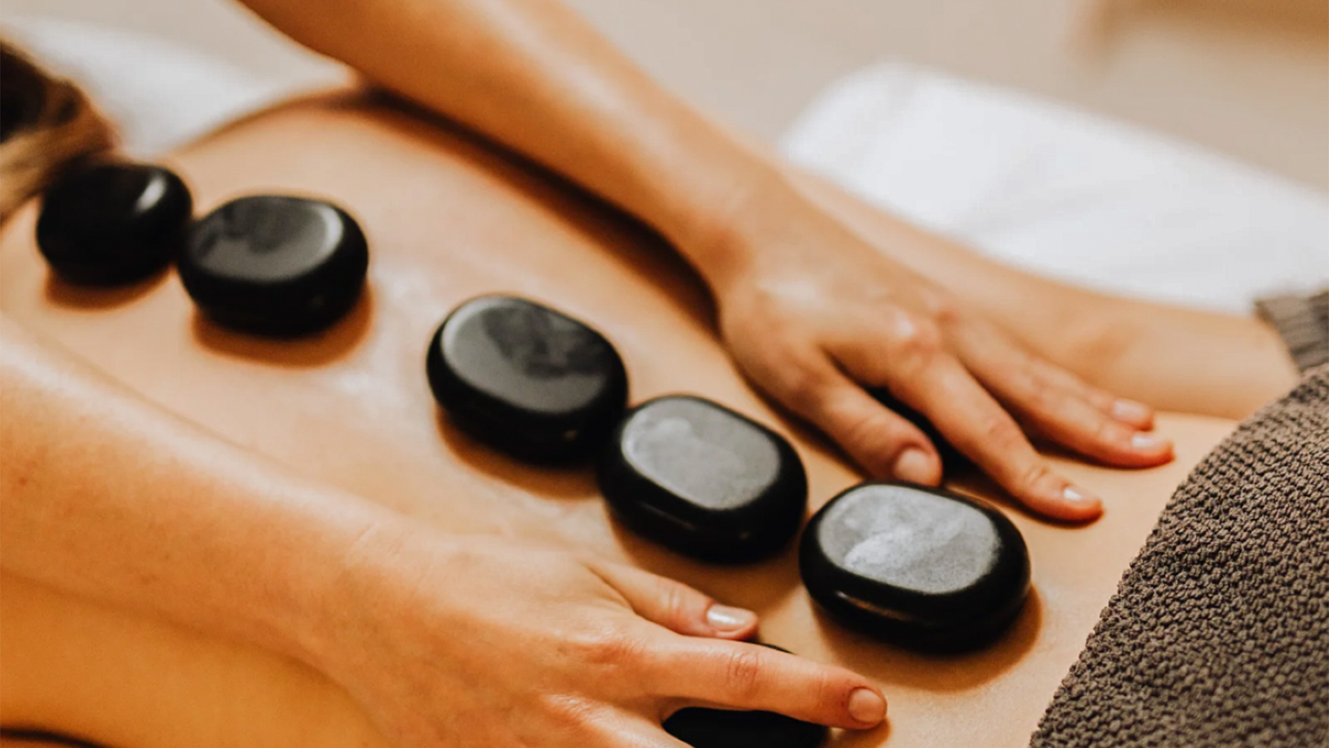 Hot Stone Massage Weiden in der Oberpfalz