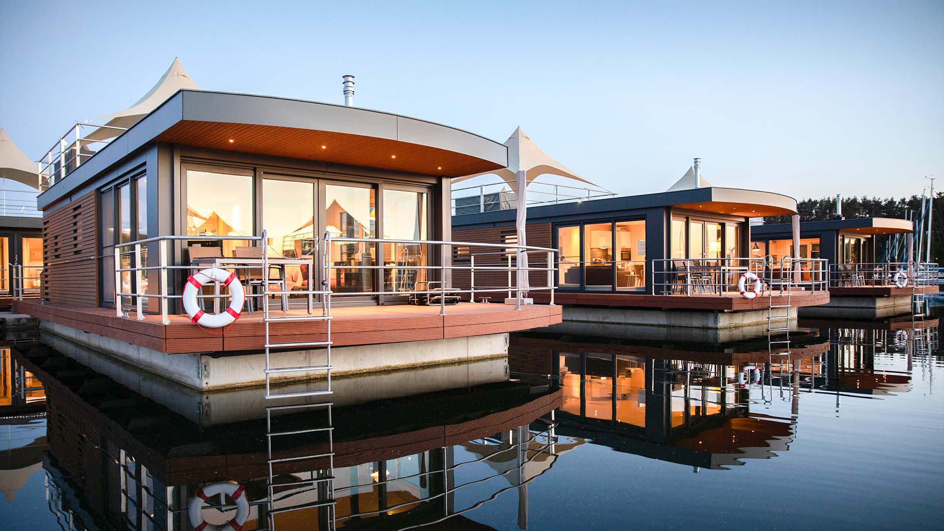 Romantikurlaub im Floating Village für 2 (2 Nächte) auf dem Brombachsee