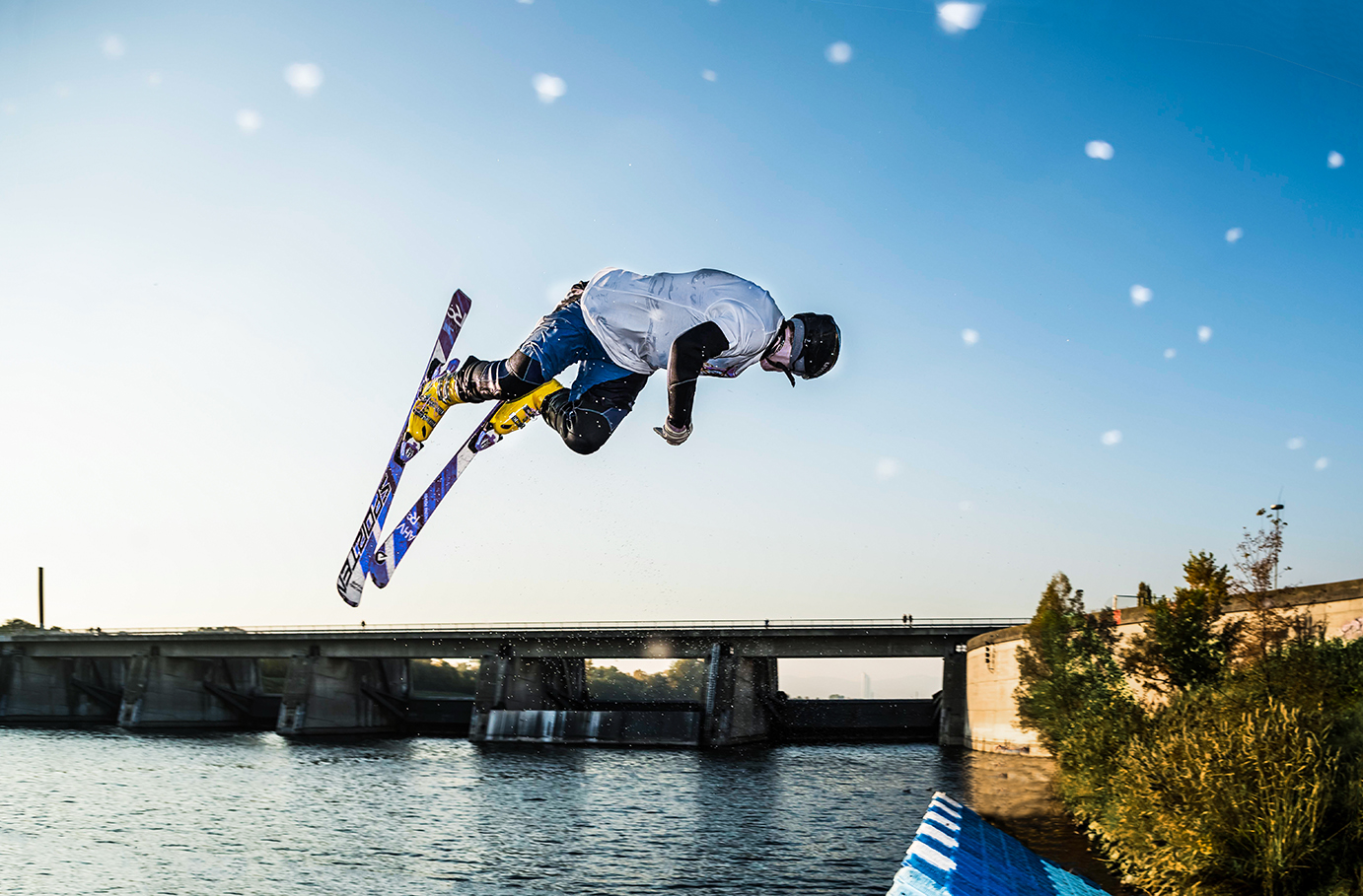 Ski- und Snowboard-Waterramp für Könner in Wien