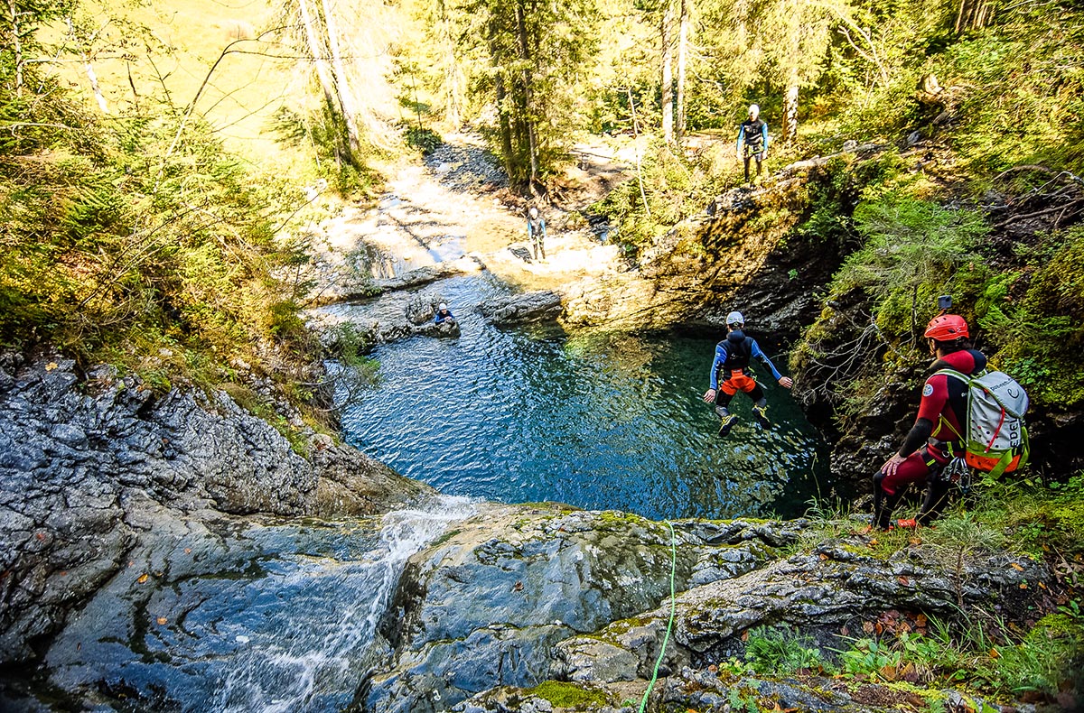 Canyoning Tour Kleinwalsertal - Adrenalinrausch im verborgenen Canyon-Abenteuer! in Hirschegg