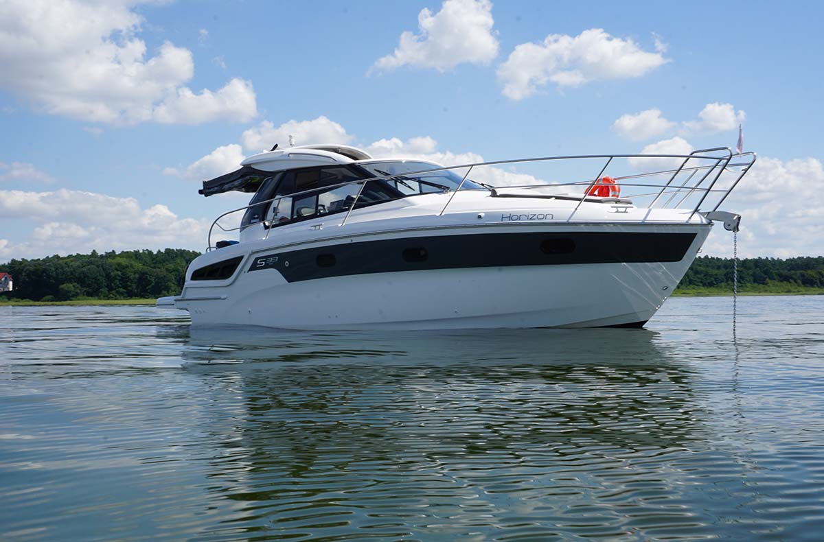 Motoryacht Waren (Day Cruise - 8 Std.) Motoryacht Waren (Day Cruise - 8 Std.)