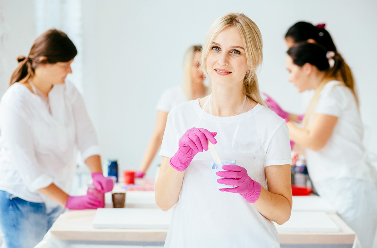 Acrylic Pouring Workshop Hemmingen - Farben fließen, Kreativität blüht: Pouring erleben!