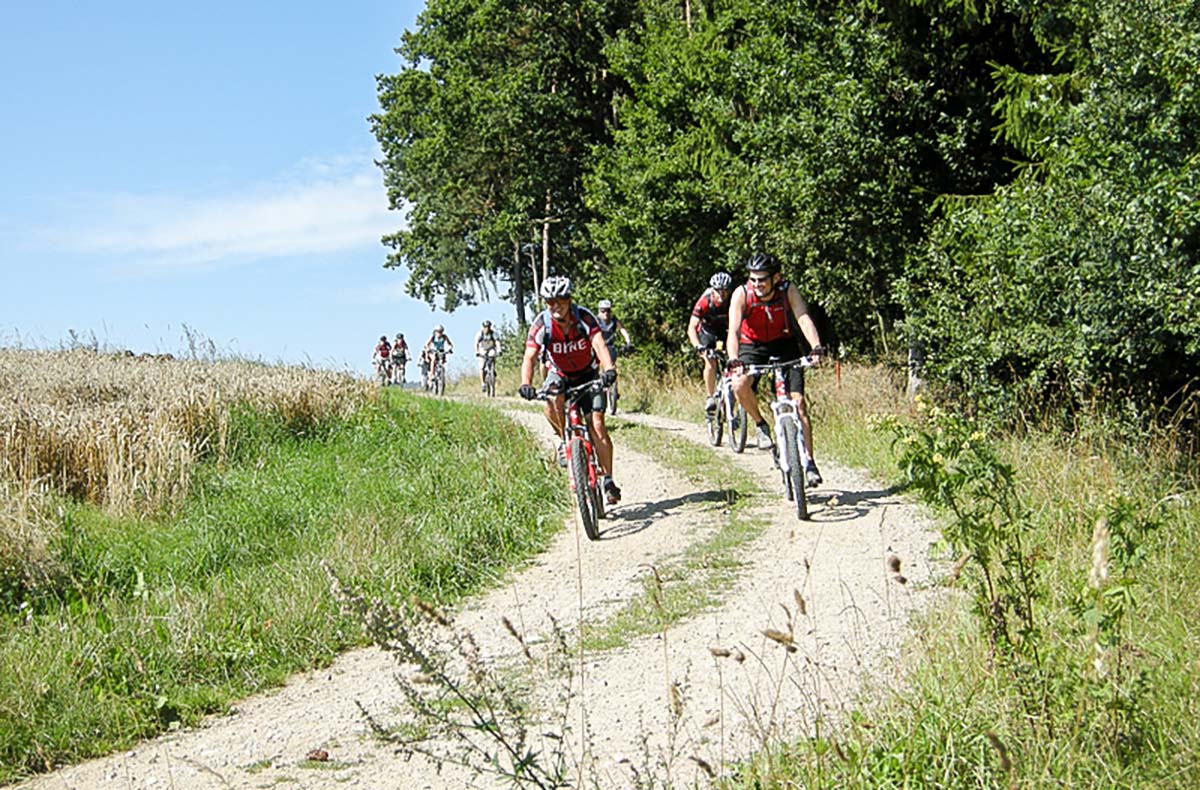 2 Tag(e) Aktivurlaub mit Mountainbike Tour Viechtach (1 Nacht) inkl. Halbpension 2 Tag(e) Aktivurlaub mit Mountainbike Tour Viechtach (1 Nacht) inkl. Halbpension