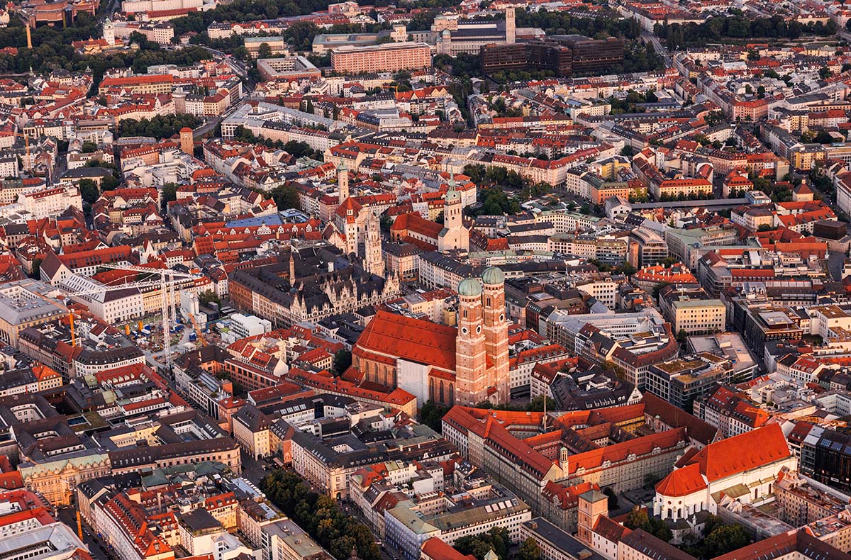 Alpenrundflug Augsburg Bayern ✓... Alpenrundflug Augsburg Bayern ✓...