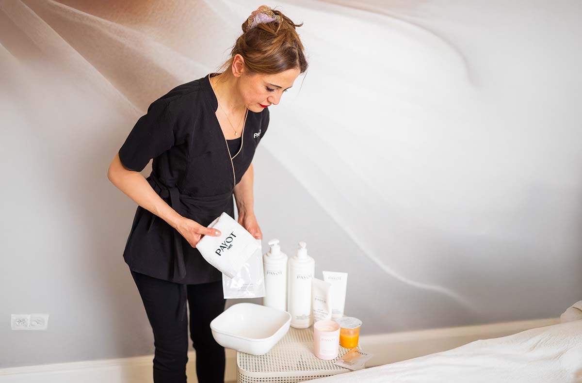 Aquapeeling mit Ultraschall Hamburg - Glow-Magie mitten in Winterhude erleben! Aquapeeling mit Ultraschall Hamburg - Glow-Magie mitten in Winterhude erleben!