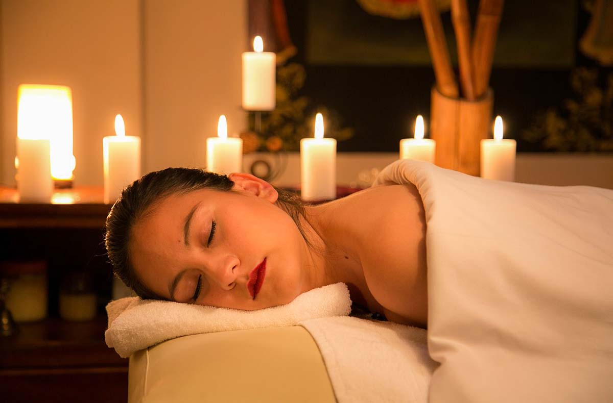 Aromaölmassage Gießen... Aromaölmassage Gießen...