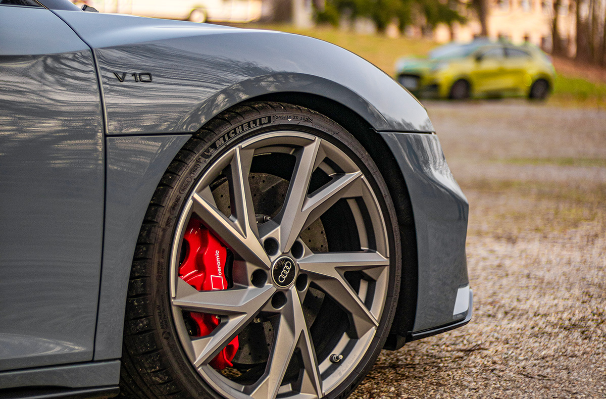 Audi R8 fahren Pfarrkirchen (2 Std.) - Fühle die Energie: Audi R8 erleben! Audi R8 fahren Pfarrkirchen (2 Std.) - Fühle die Energie: Audi R8 erleben!