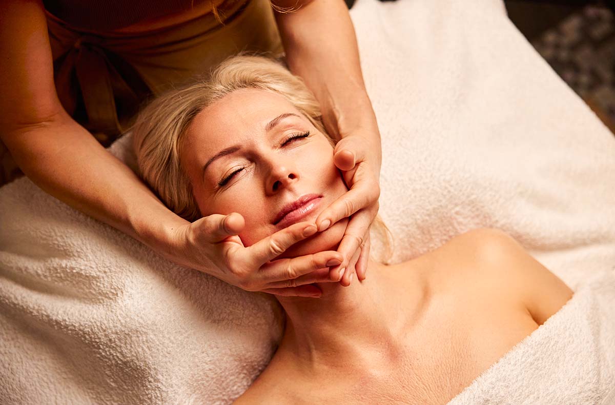 Ayurveda Massage für Frauen Hachenburg - Ayurveda Auszeit in Hachenburg