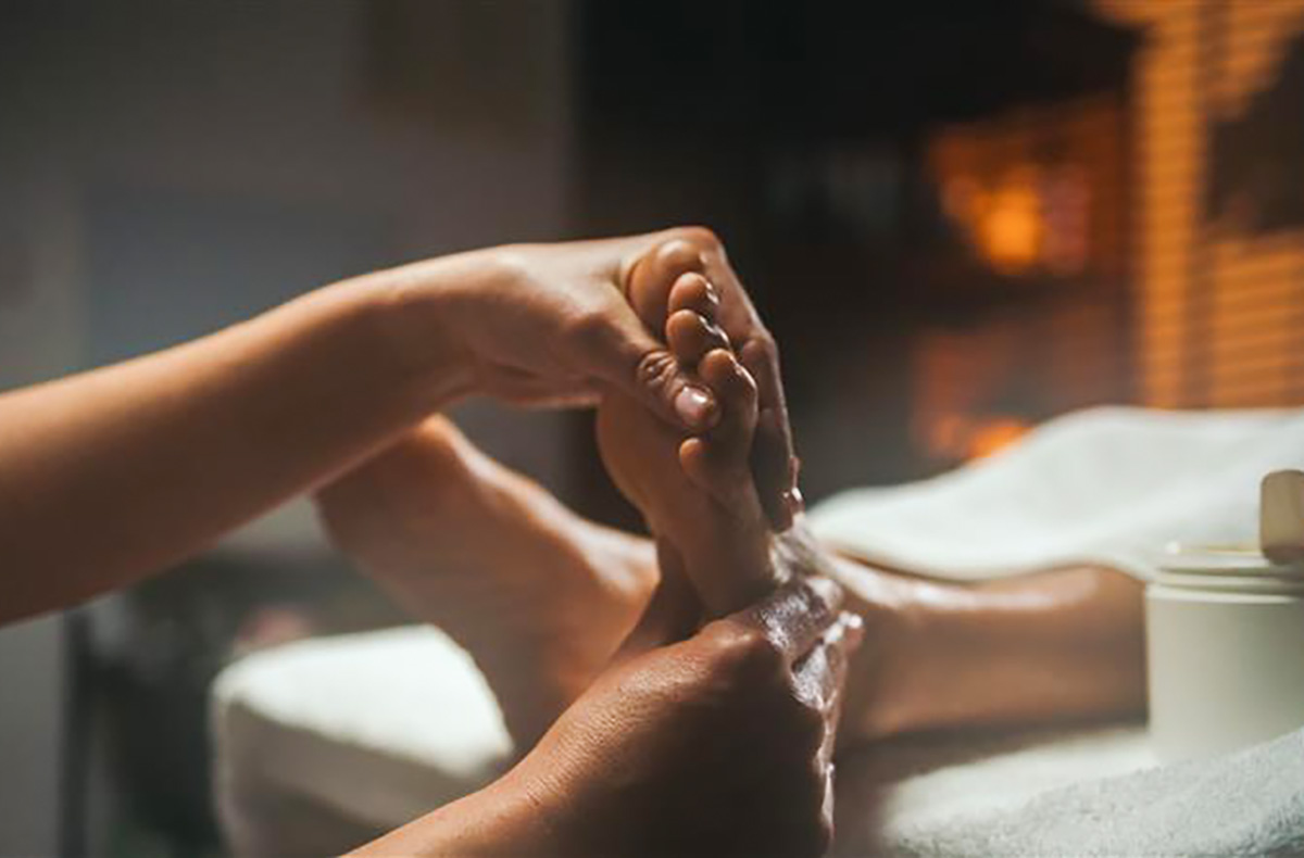 Ayurvedische Fußmassage für Frauen Berlin 