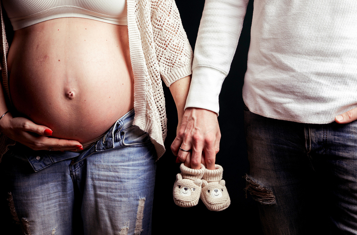 Babybauch Fotoshooting Ludwigsburg -  in Mitzubringen: Outfit, Accessoires